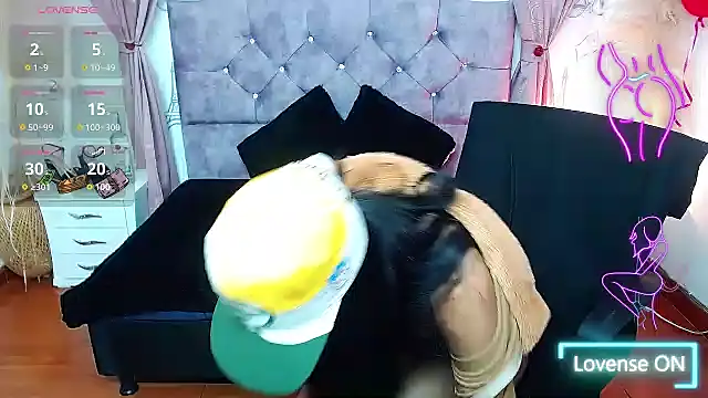 Esmeralda-18 online show from March 2026 12:09:01 PM