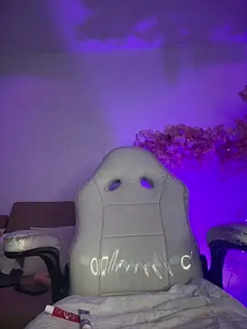 Doll Luna  online show from April 2026 08:15:01 PM