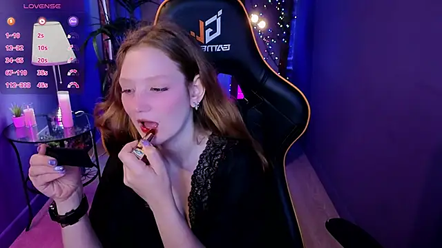 Snapshot of Your_lilith_ chatting on May 2026 05:47:01 AM Your lilith online show from May 2026 05:47:01 AM