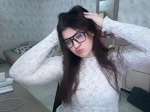 Snapshot of _MaryLove_ chatting on February 2026 12:44:02 PM MaryLove online show from February 2026 12:44:02 PM