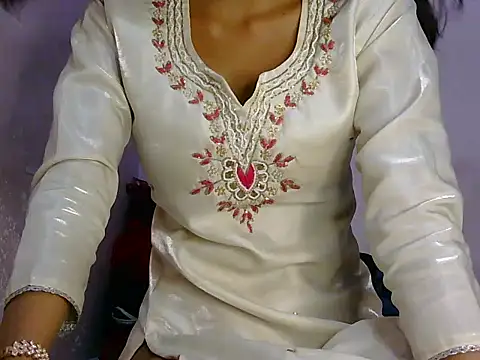 angelpriya  online show from April 2026 07:16:02 PM