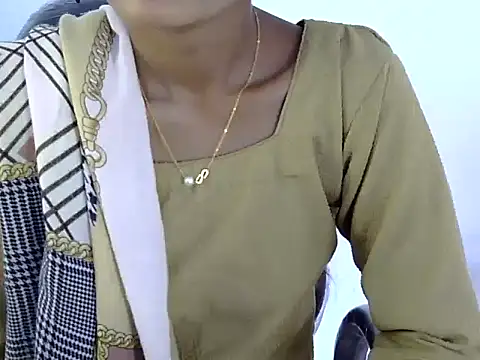 Snapshot of Kulsum_S chatting on February 2026 07:40:01 AM Kulsum S online show from February 2026 07:40:01 AM