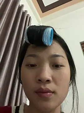 Snapshot of Lyn-be99 chatting on February 2026 01:16:02 PM Lyn-be99 online show from February 2026 01:16:02 PM