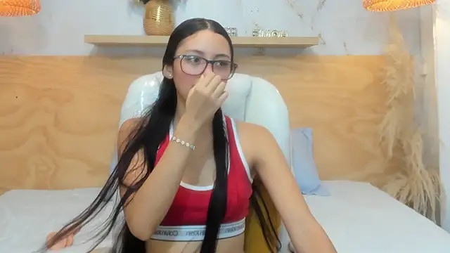 Snapshot of Lasira_Thill chatting on February 2026 12:12:01 PM Lasira Thill online show from February 2026 12:12:01 PM