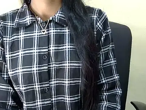 Snapshot of Khushi_v chatting on February 2026 08:24:02 AM Khushi v online show from February 2026 08:24:02 AM