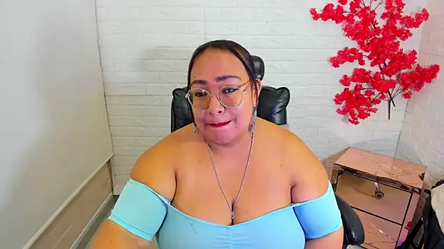 Shara Oz online show from May 2026 12:46:02 PM