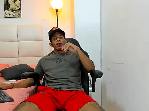 Snapshot of ricky_spensar23cm_ chatting on February 2026 02:09:02 AM ricky spensar23cm online show from February 2026 02:09:02 AM