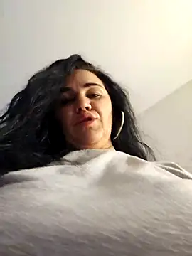 Snapshot of VickyVice chatting on February 2026 08:07:01 AM VickyVice online show from February 2026 08:07:01 AM