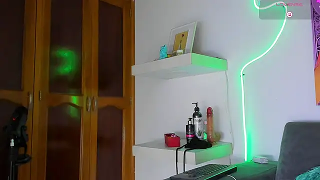 cmila0713 online show from April 2026 12:23:01 AM