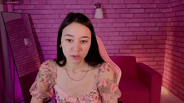 Snapshot of Nicole_Brownie chatting on February 2026 12:56:02 AM Nicole Brownie online show from February 2026 12:56:02 AM