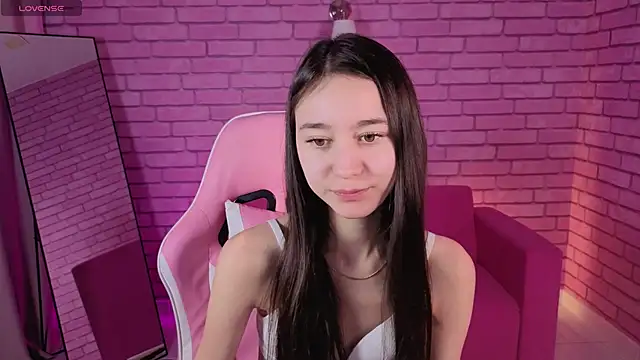 Nicole Brownie online show from March 2026 08:08:01 AM