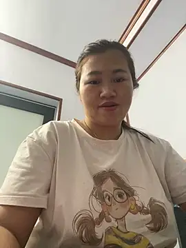 Puka2001 online show from February 2026 12:01:01 AM