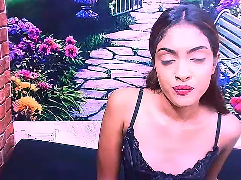 Snapshot of IndianPretty14u2Luv chatting on February 2026 09:11:02 PM IndianPretty14u2Luv online show from February 2026 09:11:02 PM