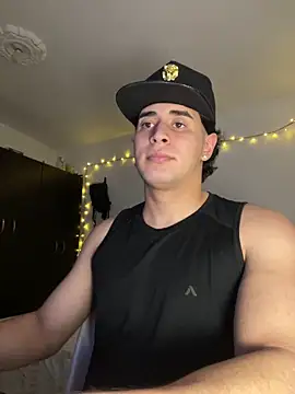 Maximuz1920 online show from April 2026 11:36:02 PM