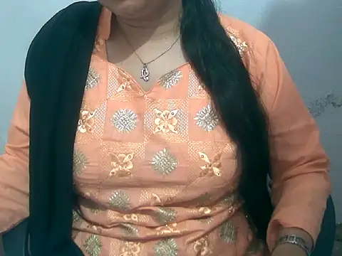 Cute Aliyaa online show from March 2026 08:22:02 AM