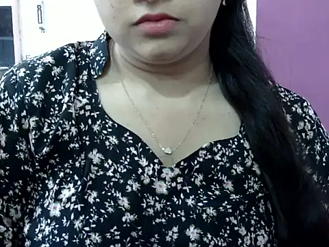 Cute Aliyaa online show from April 2026 11:44:02 AM