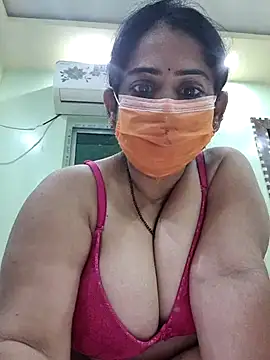 Snapshot of diyam4002 chatting on February 2026 07:54:01 PM diyam4002 online show from February 2026 07:54:01 PM