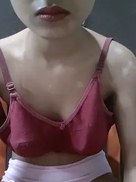 twinkle20 online show from February 2026 09:16:02 PM