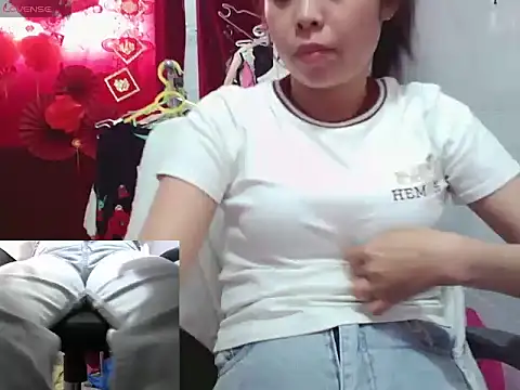 Snapshot of song_ngan chatting on February 2026 07:18:02 AM song ngan online show from February 2026 07:18:02 AM