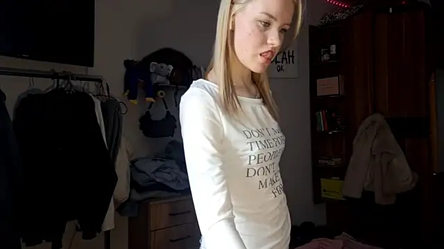 ChongTreece online show from March 2026 06:39:01 AM