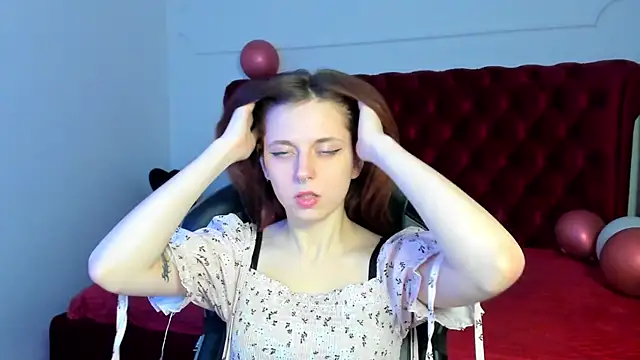 Snapshot of FreyaVey chatting on February 2026 06:12:02 AM FreyaVey online show from February 2026 06:12:02 AM