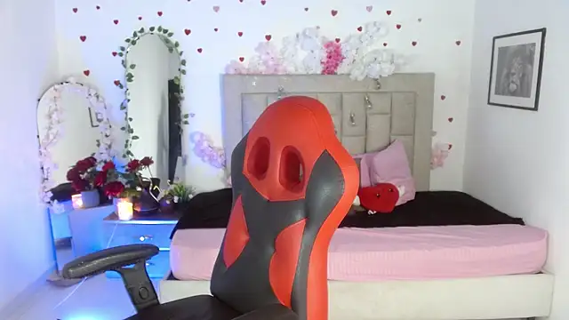 Caius fox online show from April 2026 11:28:01 AM