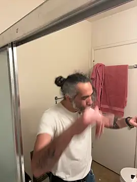 Snapshot of DaddyScorpio78 chatting on February 2026 11:33:01 AM DaddyScorpio78 online show from February 2026 11:33:01 AM