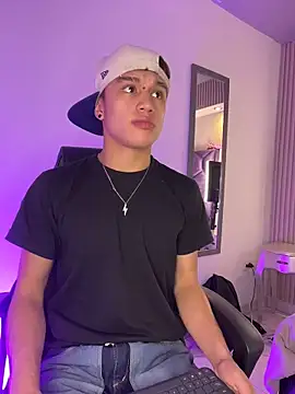 Dominik Souza online show from April 2026 08:23:01 PM