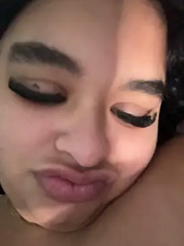 Snapshot of Aloyenita chatting on February 2026 01:59:01 PM Aloyenita online show from February 2026 01:59:01 PM