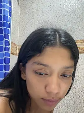 Snapshot of Vinaaly_ chatting on June 2026 03:07:01 AM Vinaaly online show from June 2026 03:07:01 AM