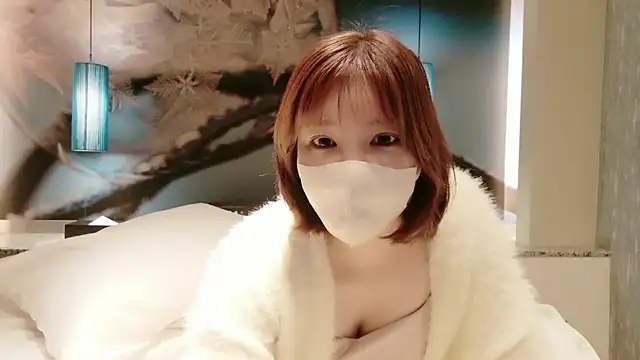 Snapshot of _3_mNm_3_ chatting on February 2026 02:32:01 PM 3 mNm 3 online show from February 2026 02:32:01 PM