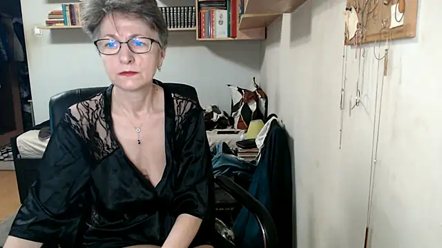 katemodel online show from November 2025 07:08:02 AM