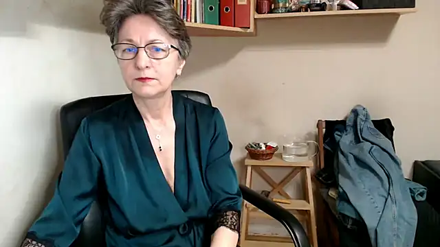 katemodel online show from December 2025 09:47:02 AM