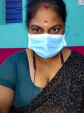 Snapshot of TamilSembaruthi143 chatting on February 2026 10:47:01 PM TamilSembaruthi143 online show from February 2026 10:47:01 PM