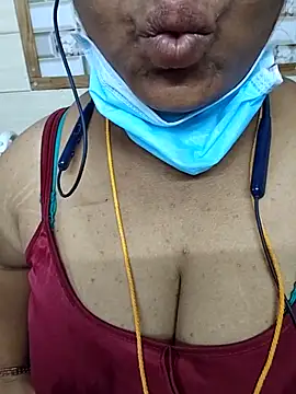 Snapshot of TamilSembaruthi143 chatting on February 2026 10:49:01 AM TamilSembaruthi143 online show from February 2026 10:49:01 AM