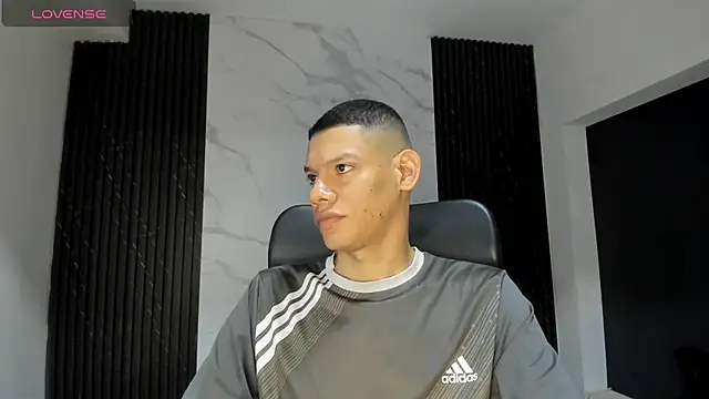 milo cruz  online show from February 2026 02:59:02 AM