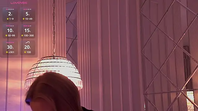 Snapshot of MollyHilton chatting on February 2026 09:26:02 PM MollyHilton online show from February 2026 09:26:02 PM