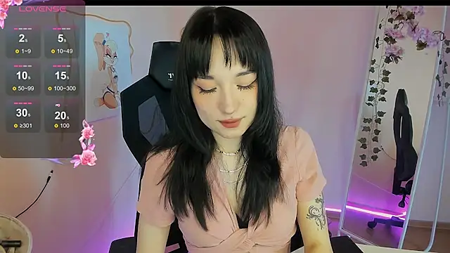 AliceeinWonderlanddd online show from April 2026 03:09:02 AM