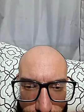 Robsonitj90 online show from April 2026 05:52:02 PM