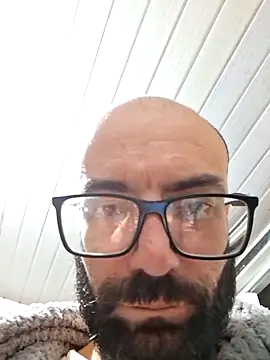Robsonitj90 online show from June 2026 09:37:01 PM