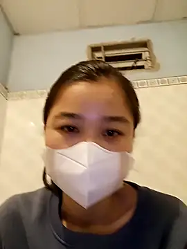Snapshot of Daisy-lusia2026 chatting on April 2026 10:12:02 PM Daisy-lusia2026 online show from April 2026 10:12:02 PM