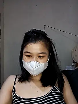 Snapshot of Daisy-lusia2026 chatting on April 2026 03:48:02 AM Daisy-lusia2026 online show from April 2026 03:48:02 AM