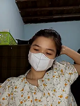 Snapshot of Daisy-lusia2026 chatting on May 2026 01:22:01 AM Daisy-lusia2026 online show from May 2026 01:22:01 AM