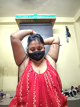 Snapshot of Curvy_Trisha chatting on June 2026 03:40:02 PM Curvy Trisha online show from June 2026 03:40:02 PM
