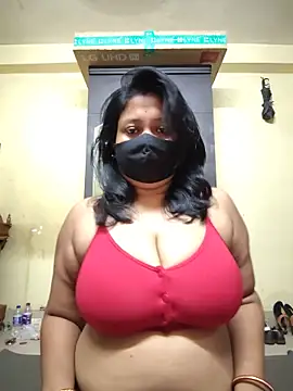 Snapshot of Curvy_Trisha chatting on June 2026 12:42:02 PM Curvy Trisha online show from June 2026 12:42:02 PM