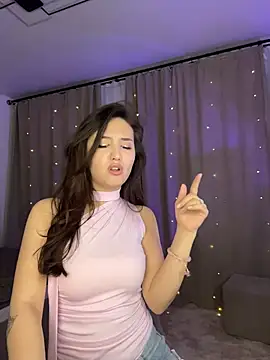 Anna Elfii online show from April 2026 07:58:01 PM