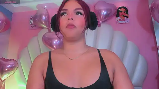 Maia Hotts online show from February 2026 12:13:02 PM