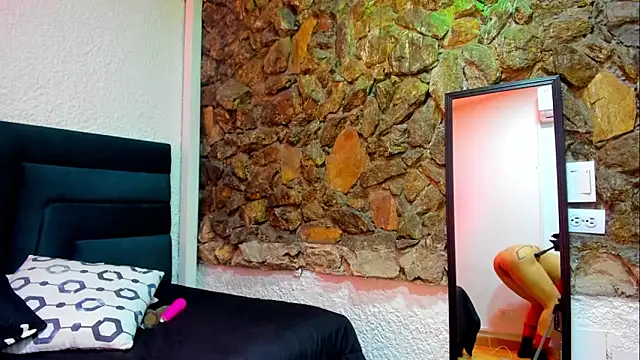 Dahliablack online show from March 2026 12:56:02 PM