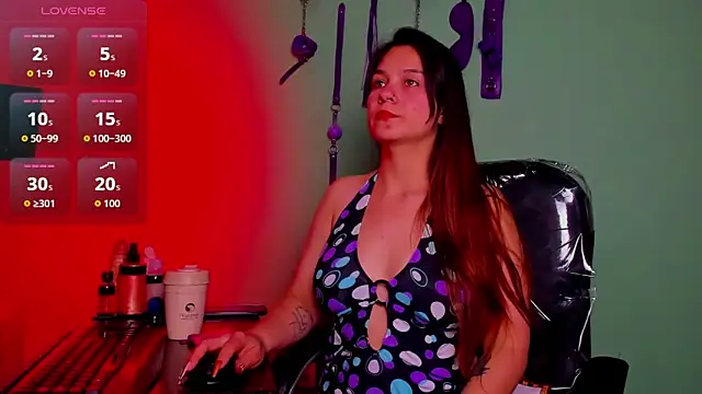 Snapshot of hazz_smith_ chatting on February 2026 05:32:01 PM hazz smith online show from February 2026 05:32:01 PM