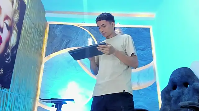 Matheus Ic online show from February 2026 01:03:01 PM